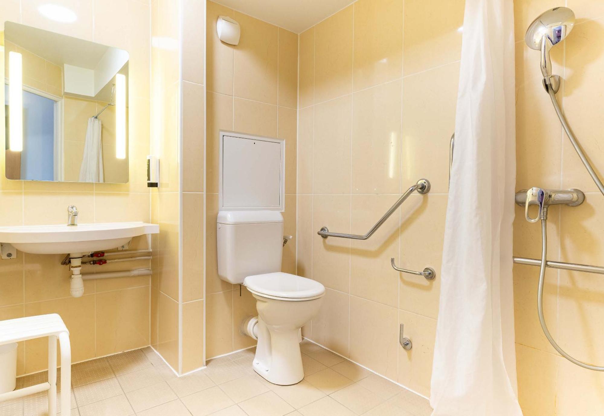B&B Hotel Nantes Aeroport Bouguenais Ngoại thất bức ảnh
